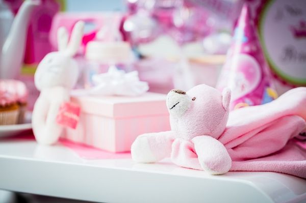 Début do bebê: entenda o que é o chá de apresentação e organize o seu